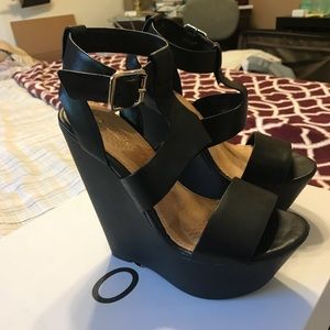 Aldo Wedges